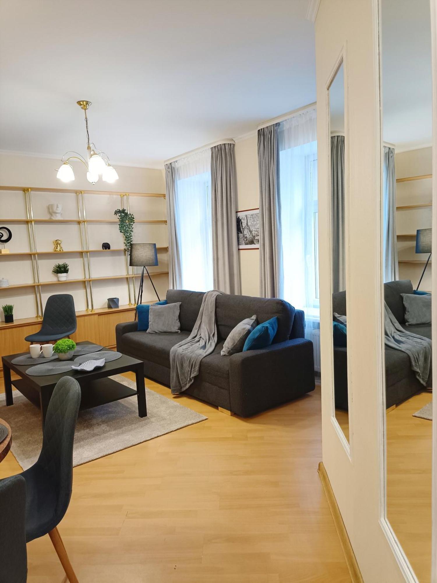 Apartment Two Bedroom In Old Town, Up To 6 Guests Riga
